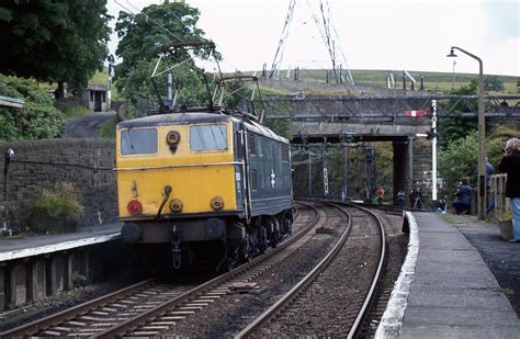 Dunford Bridge 76051 Is About To Enter Woodhead Tunnel For Flickr