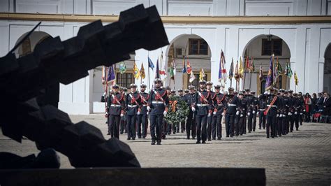 Las imágenes del acto militar con motivo del 486º aniversario del