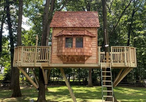 Basic Backyard Treehouses - Tree Top Builders