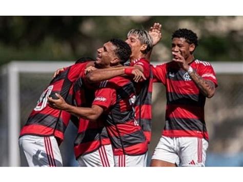 Flamengo Goleia O Madureira No Primeiro Jogo Das Quartas De Final Do