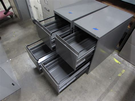 Heavy Duty Steelcase 2 Drawer File Cabinets With Keys Recycled Office Furnishings