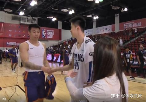 Nba中国德比，郭昊文张镇麟合砍18分，金金曝17号球衣来源 知乎