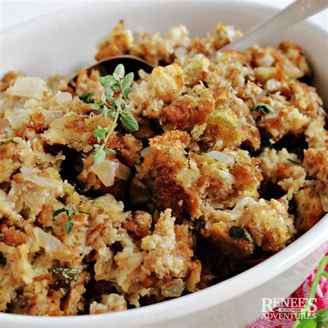 Classic Sage And Onion Stuffing Thanksgiving Stuffing Renees