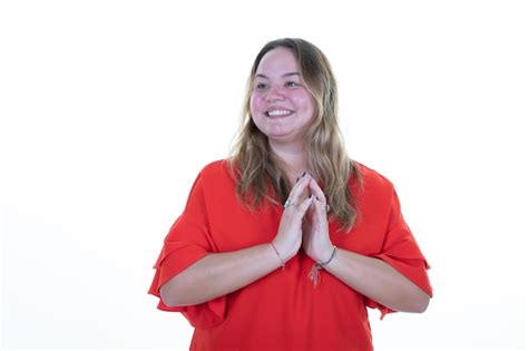 Heureuse Jeune Femme Blonde Main Jointe Regard Curvy Côté Espace Copie Vierge Rire Souriant Sur