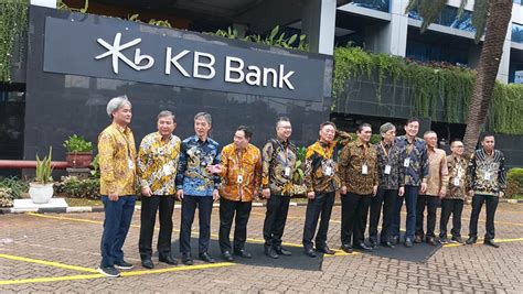 Kb Bukopin Resmi Bertransformasi Jadi Kb Bank Foto