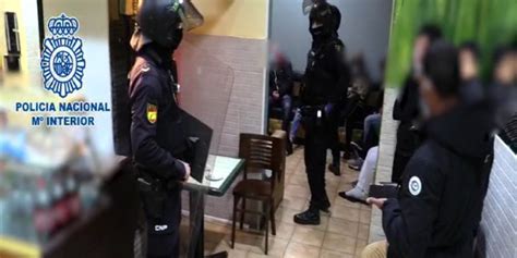 Catorce Detenidos Y Identificados En Una Redada Contra La