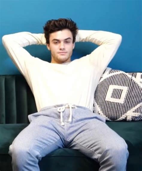 Famous Bulges On Twitter Ethan And Grayson Dolan Bulge