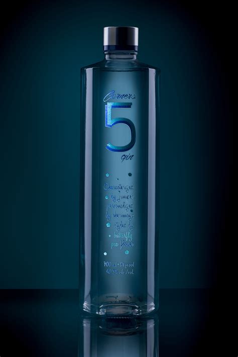 Refreshing Bottle Design Water with Number Five