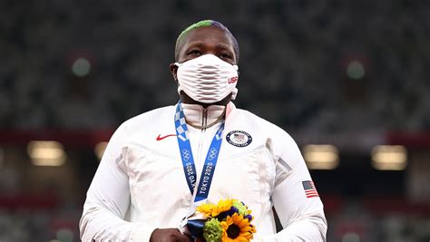 Olympian Raven Saunders Mother Dies Days After Her Silver Medal Win