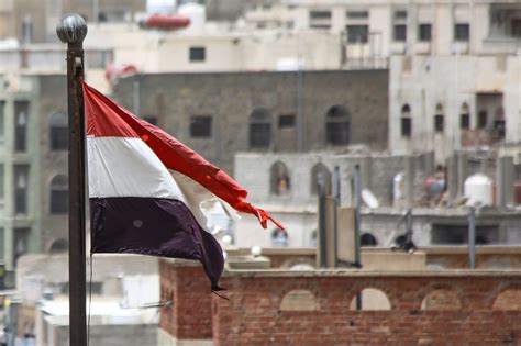 🇾🇪 Yemen Flag Unveiled: Colors, Meaning, Coat of Arms, Flag Map, and ...