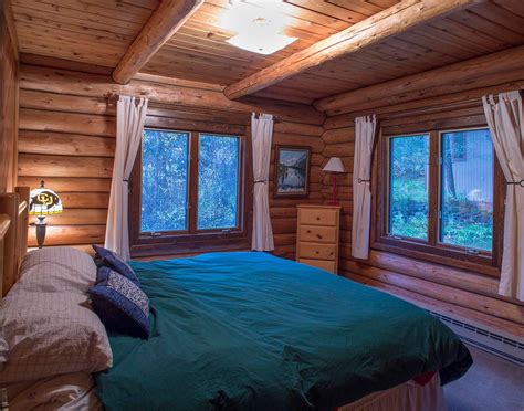 Logcabin With Dock On Flathead Lake Cabins For Rent In Polson Mt