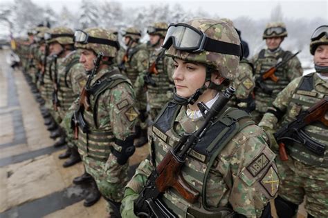 Stagiul Militar Voluntar Prev Zut Pentru Femei I B Rba I Ntre I