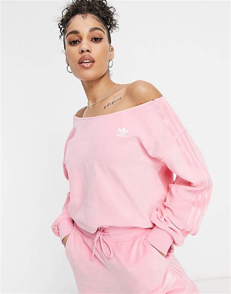 Adidas Originals Relaxed Risqué Off Shoulder Sweatshirt Aus Velours