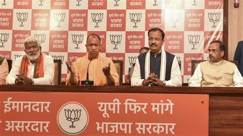 Yogi Adityanath Swearing In Ceremony 2 Dozen Cabinet Ministers 12 Mos How Yogi Cabinet 20 May