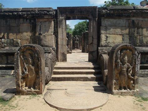 The Ancient Kingdom Of Polonnaruwa - Wowtovisit