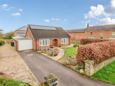 4 Bed Detached Bungalow For Sale In Dishforth Thirsk Yo7 Zoopla