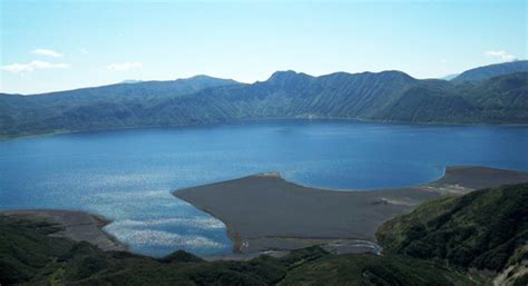 'Dante's Peak,' for real: Volcanic eruption creates deadly acid lake ...