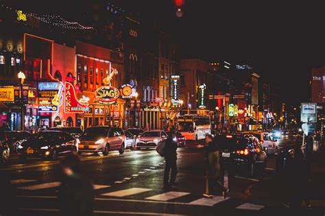 Best Nashville Hotels: Top 5 Places To Stay In Music City, According To Experts