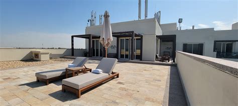 Hyatt's Risky Growth Gamble: Flexible Franchises Standards, Loyal