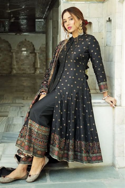 Buy Black Vegan Silk Lining Shantoon Woven Floral Motifs The Makhmoor