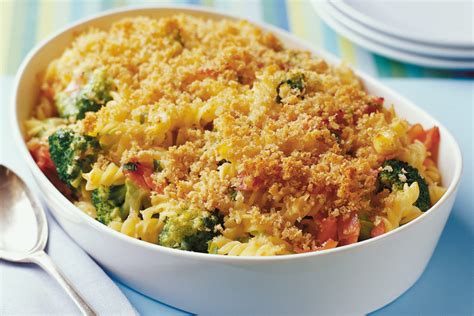 Creamy Chicken and Vegetable Pasta Bake - Melanie McGrice