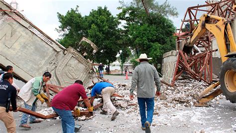 Video Colapsa Arco De Bienvenida A Coatzintla Veracruz Peri Dico