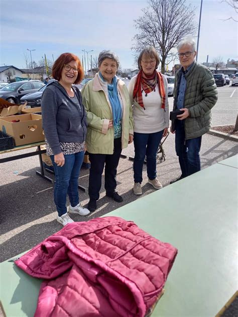 LIONSCLUB sammelt für BRAUNAUER TAFEL Tafel Braunau