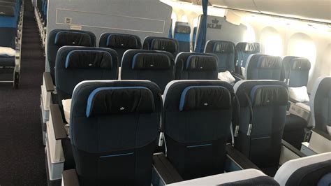 Inside look at KLM airlines' Premium Comfort cabin experience