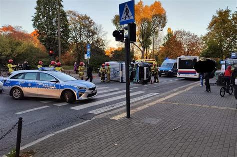 Wypadek Z Udzia Em Radiowozu W Centrum Bydgoszczy Ranne Dwie Osoby