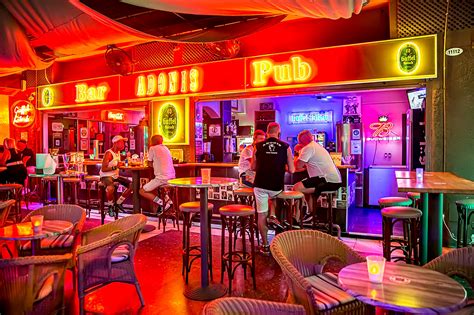 Popular gay bars to visit at the Yumbo Center (Maspalomas)