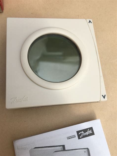 Danfoss Ret2000b Rf Rx1s Wireless Digital Thermostat Ebay