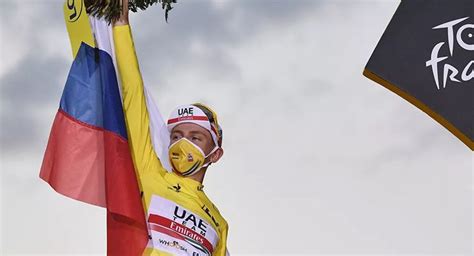 Le Slov Ne Tadej Pogacar Remporte Le Tour De France Et Devient Le Plus