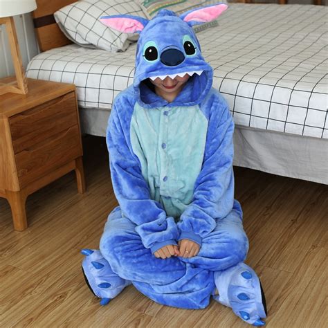 Kigurumi Stitch Pikachu Totoro Panda Cartoon Flanela Pijamas Mulher