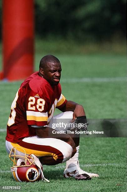 Darrell Green Redskins Photos and Premium High Res Pictures - Getty Images