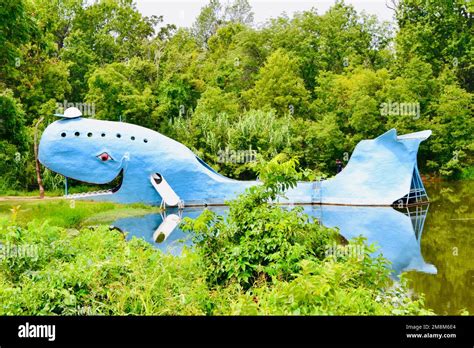 The Blue Whale Of Catoosa Oklahoma Along Route 66 Stock Photo Alamy