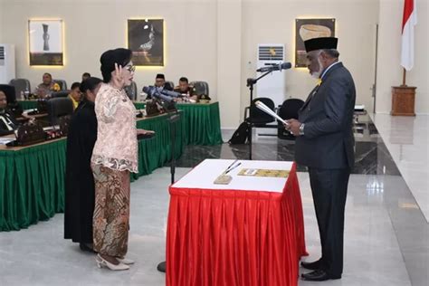 Dprd Kota Jayapura Gelar Rapat Paripurna Paw Anggota Fraksi Partai