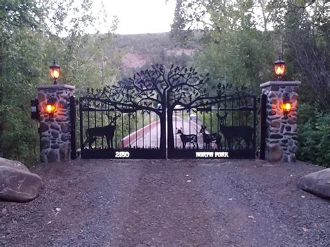 Driveway Entrance Gate Designs