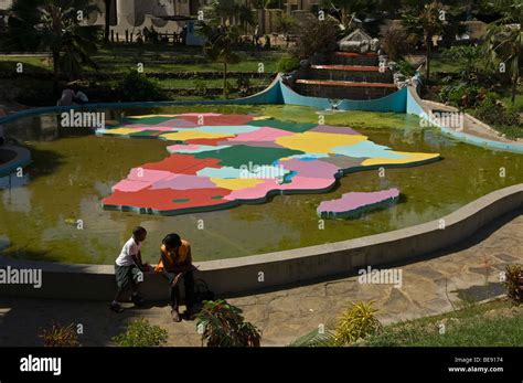 Africa Shaped Fountain Uhuru Gardens Mombasa Kenya Stock Photo Alamy