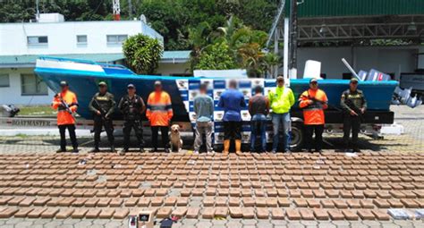 Capturados dos ecuatorianos y un colombiano Policía Nacional de Colombia