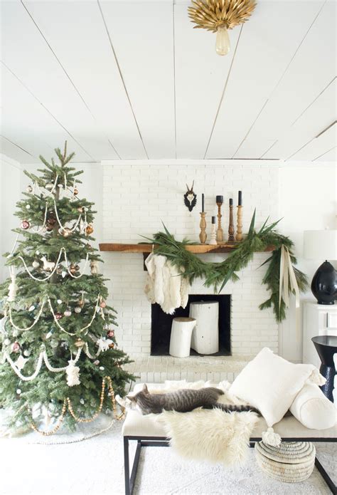 Simple Natural Local Christmas Decor Christmas Style Bohemian