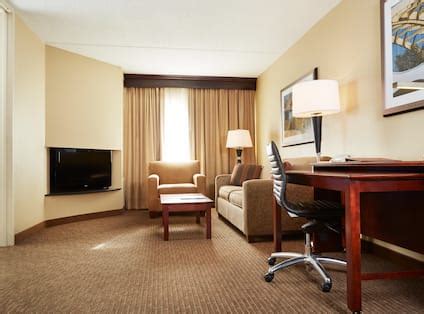 DoubleTree Suites by Hilton Hotel Cincinnati - Blue Ash Photo Gallery