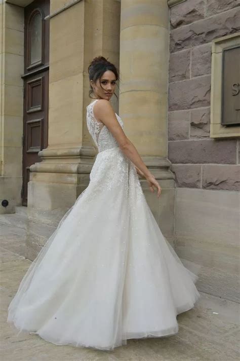 Meghan Markle Wedding Dress Predictions What Designer Will She Wear And Will It Be A