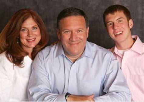 Mike Pompeo (Politician) Age, Wife, Controversies, Family, Biography