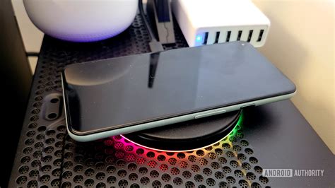 Razer Charging Pad Chroma review: Putting the cool in wireless charging