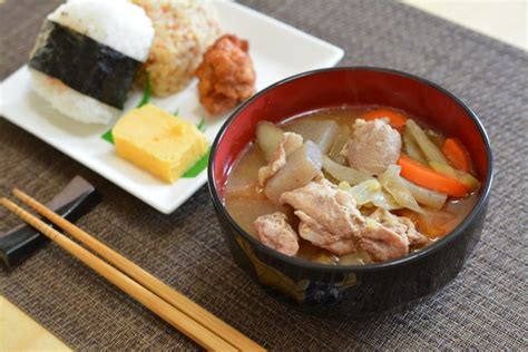 豚汁のおいしさキープの保存方法！日持ち・冷凍・冷蔵別に徹底解説 桜雨のおいしいブログ