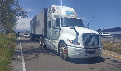 En Puebla Guardia Nacional Recupera Tractocami N Y Mercanc A Con