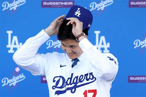 Shohei Ohtani breaks silence in Dodger Stadium introduction: ‘The ...