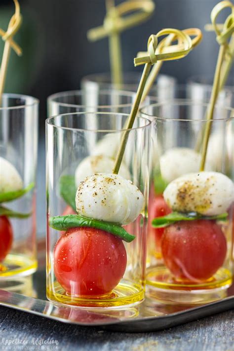 Caprese Salad Bites - Appetizer Addiction