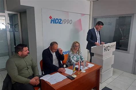 Nediljko Rimac Izabran Za Predsjednika Glavnog Odbora HDZ A 1990 Crna