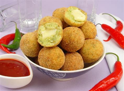 Bolinho De Arroz Recheado Queijo Guia Da Cozinha